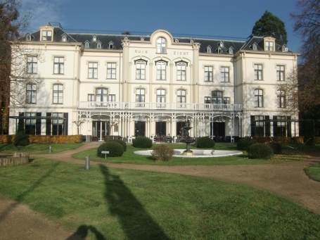 Doetinchem : Ruimzichtlaan, die 1853 erbaute Villa Ruimzicht ( ehem. Internat ) wird heute als Hotel genutzt